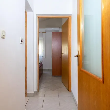 Appartement With A Parking Space - 18131 Vir