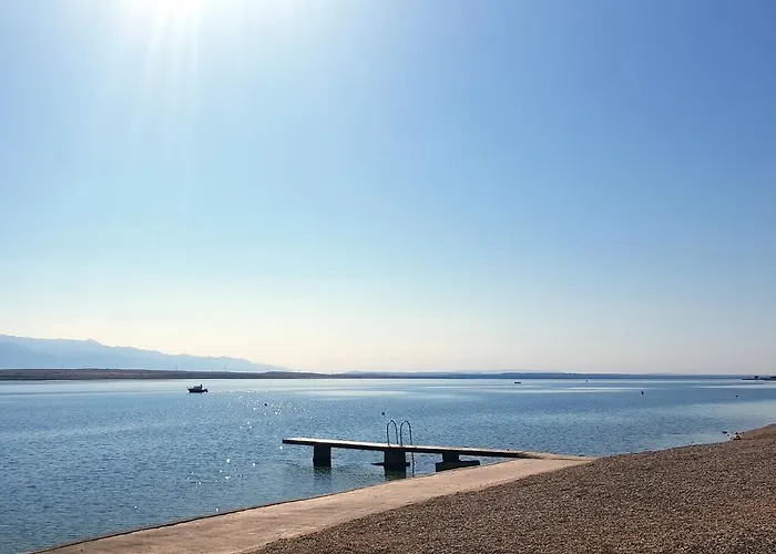 With A Parking Space - 18131 Daire Vir