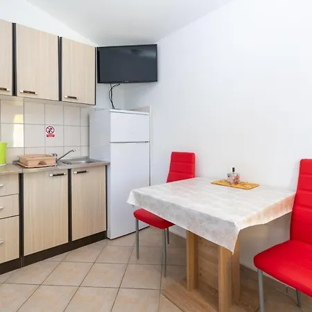 With A Parking Space - 18131 Apartment Vir